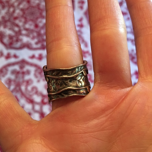 Silver ring with pink stone size 5 - Picture 7 of 7